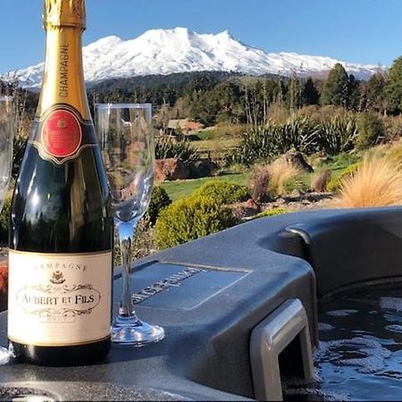 Heavenly Spa Views - Ohakune Holiday Home Екстер'єр фото
