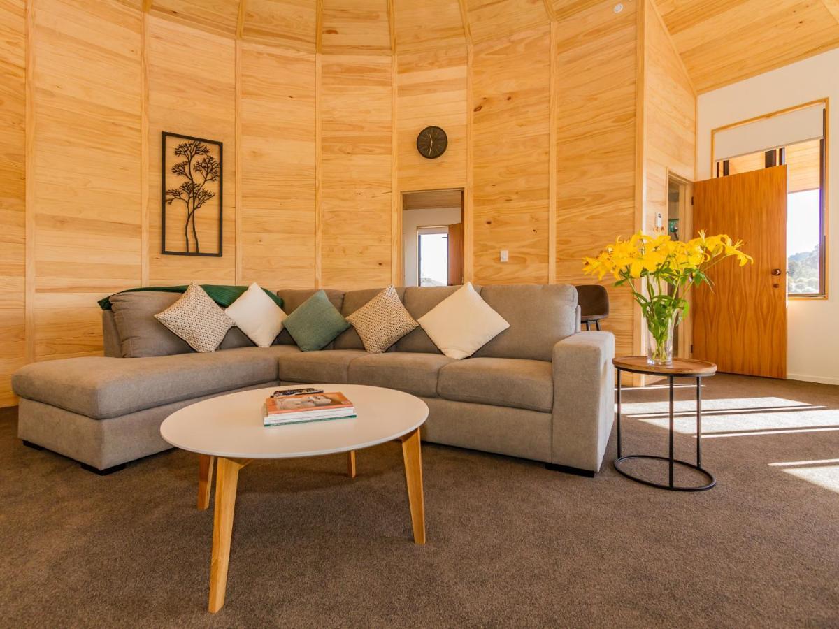 Heavenly Spa Views - Ohakune Holiday Home Екстер'єр фото