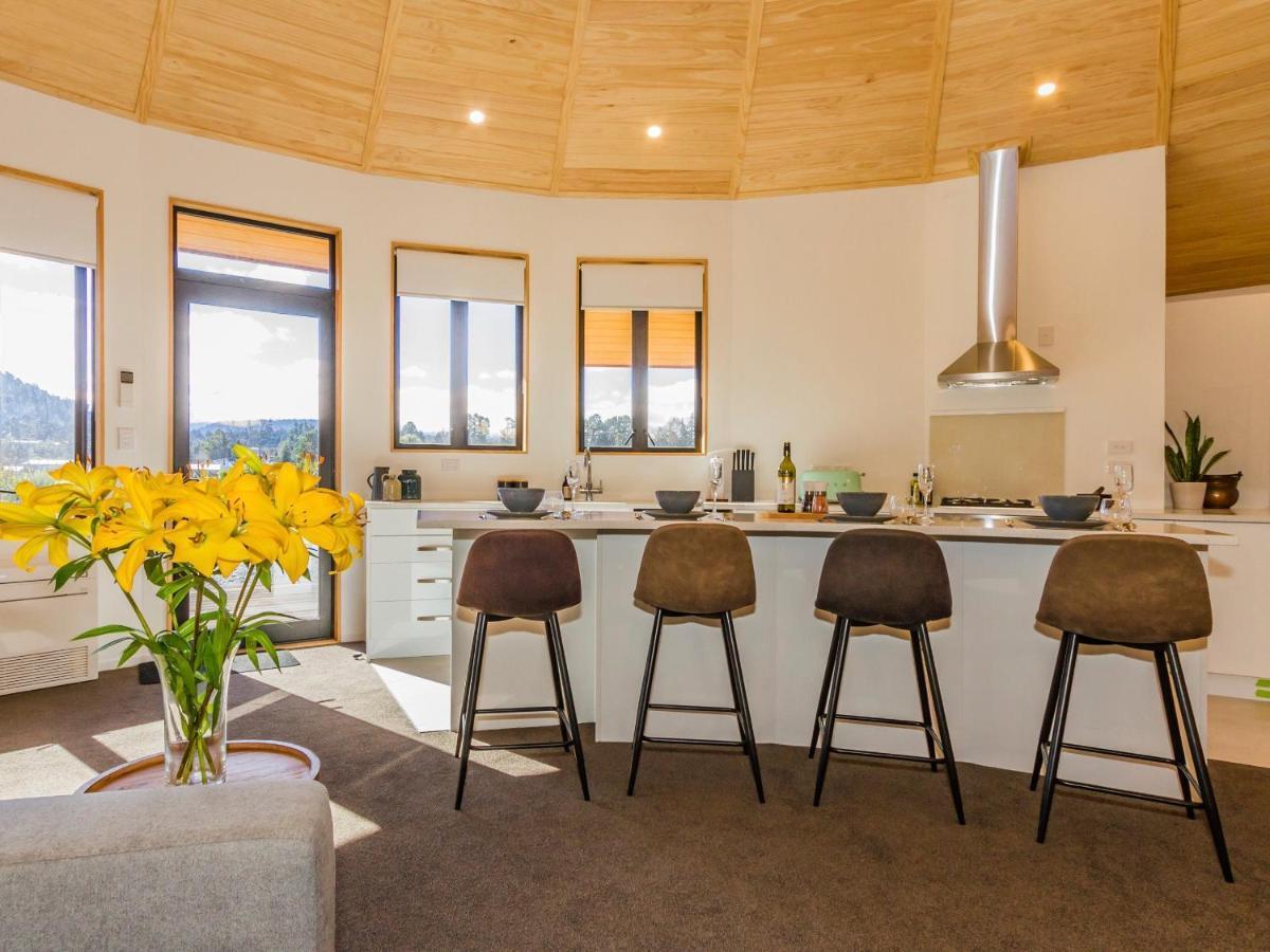 Heavenly Spa Views - Ohakune Holiday Home Екстер'єр фото